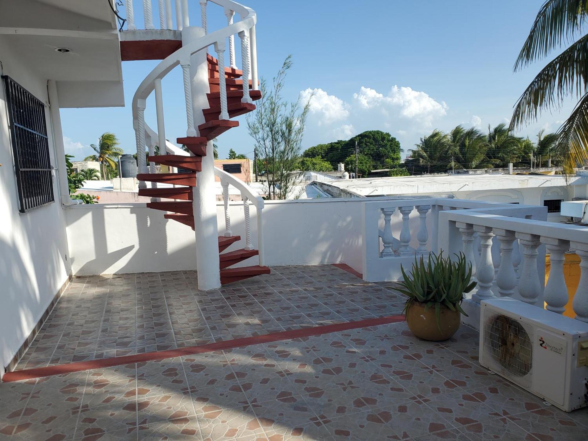Malecon Beach House In Progreso 1 Block From Beach Exterior photo